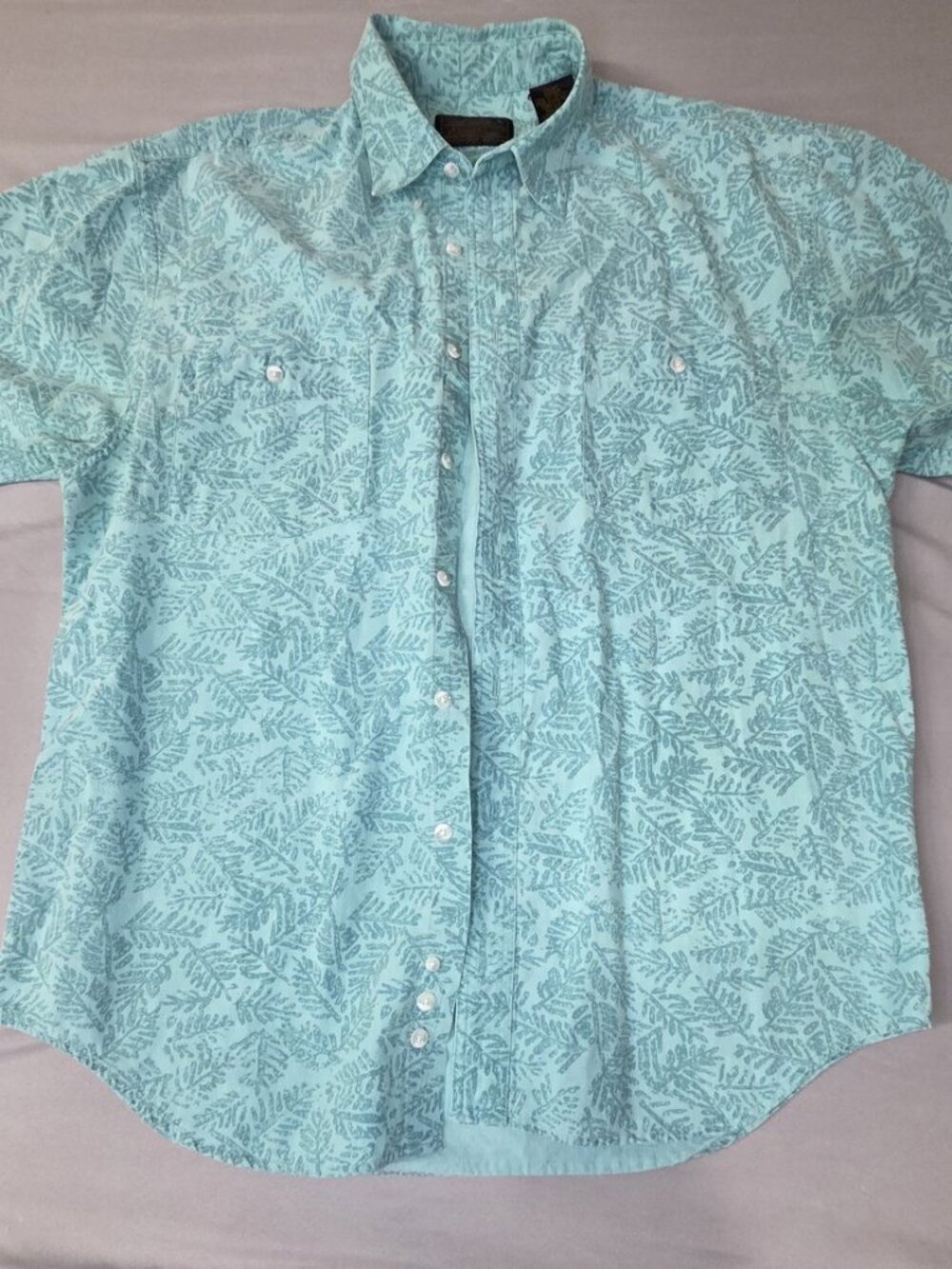 Eddie Bauer L Aqua Fern Leaf SS Button Down Shirt